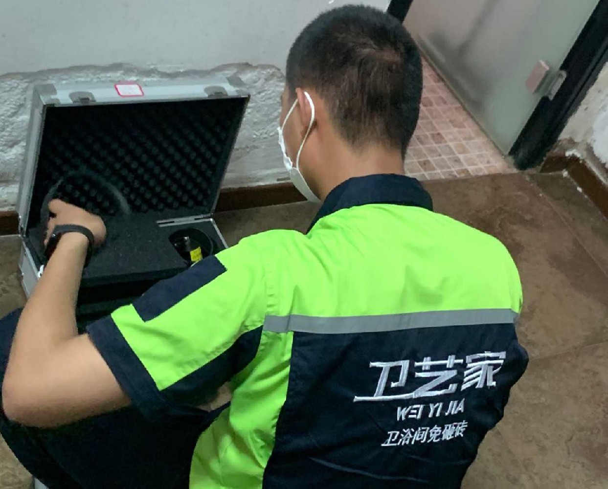 北京附近防水补漏师傅电话号码，24小时上门维修服务